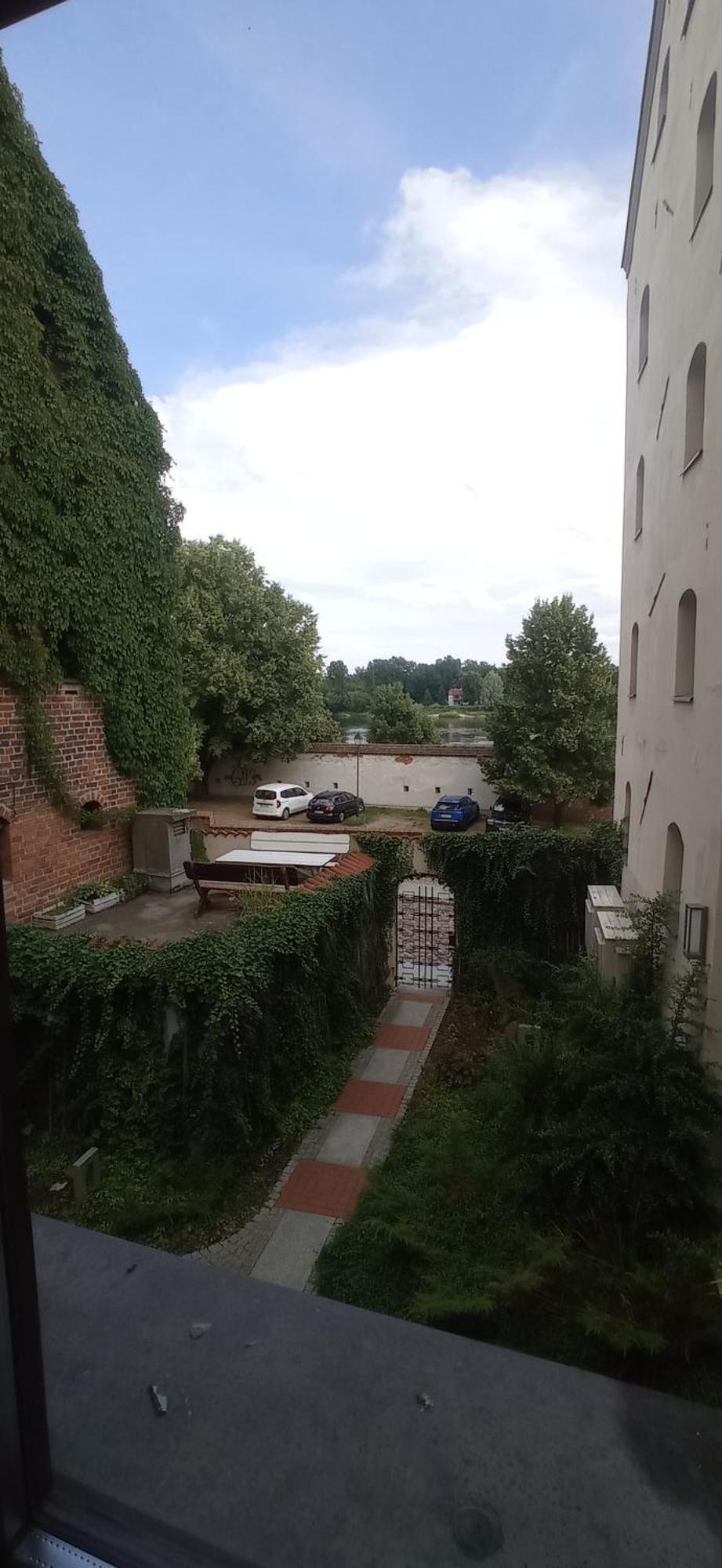 Cuma Hostel *